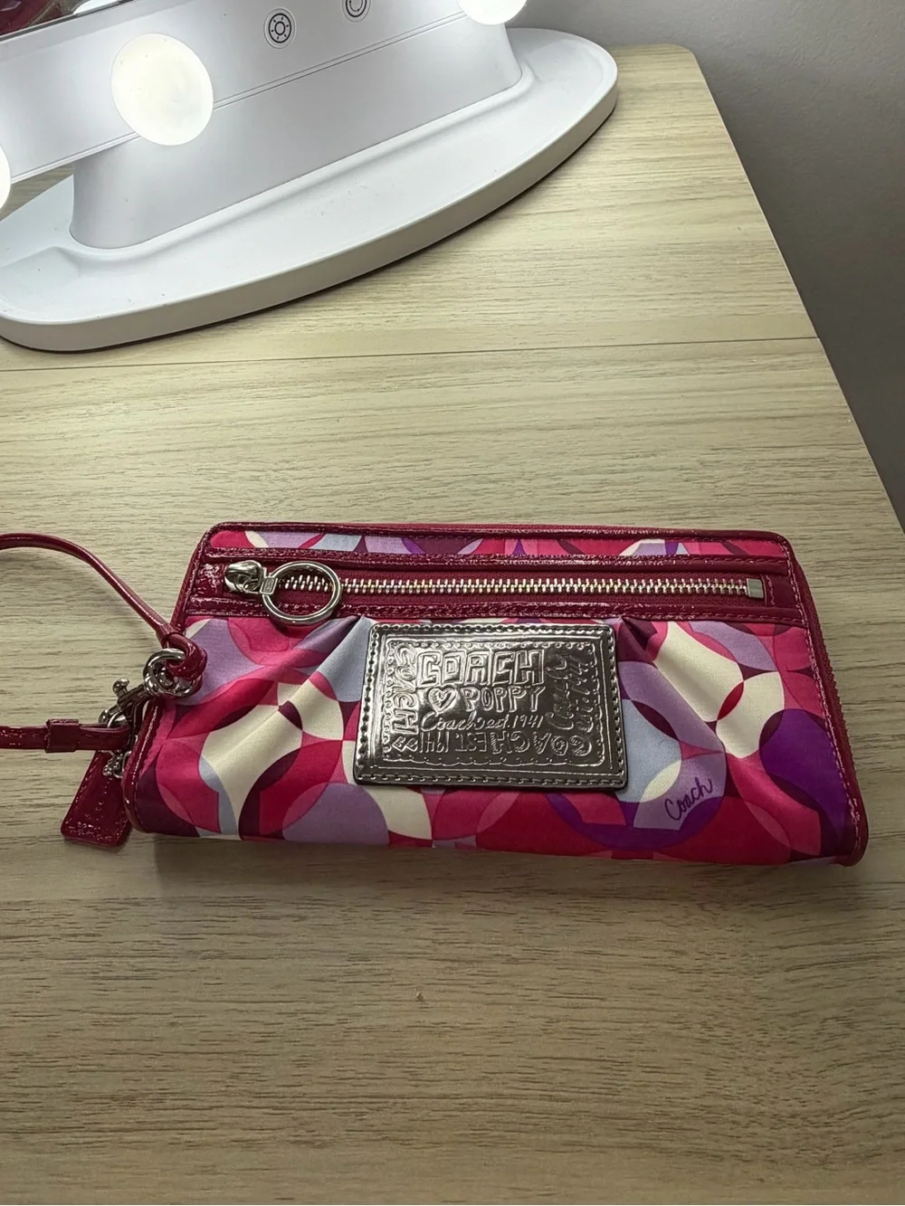 Y2K Coach Poppy kaleidoscope Pink, Purple & White Patterned Zip Wristlet Wallet